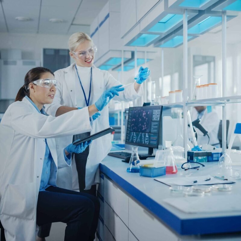IDEAS_FOR_ARRANGING_A_LABORATORY_ROOM